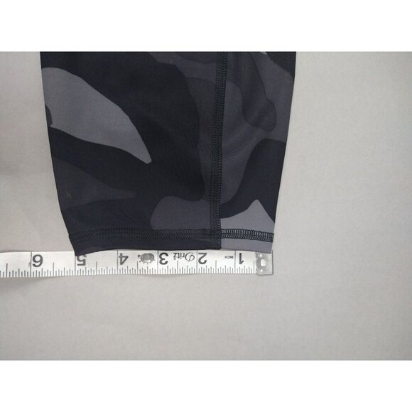 Athleta Women's Capri Gray/Black Camo Leggings Crop Pockets | Size XL - Picture 5 of 10